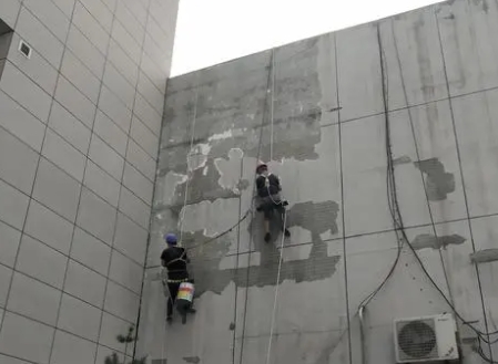 通辽市楼顶漏水维修公司分享下通辽市外墙防水的注意事项